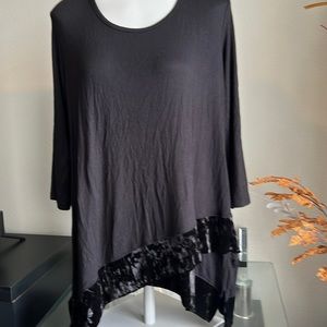 Pebble and Stone top/ new size Medium.